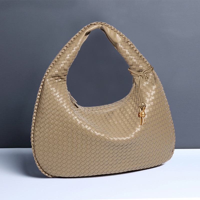 626-1 # Pine Brown (sin accesorios)
