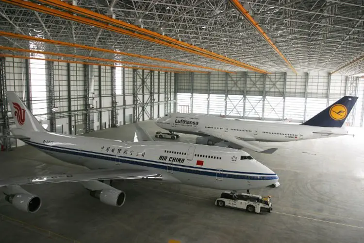 Prefabricated H Beam Steel Structure Factory Warehouse Metal Aircraft Hangar Building