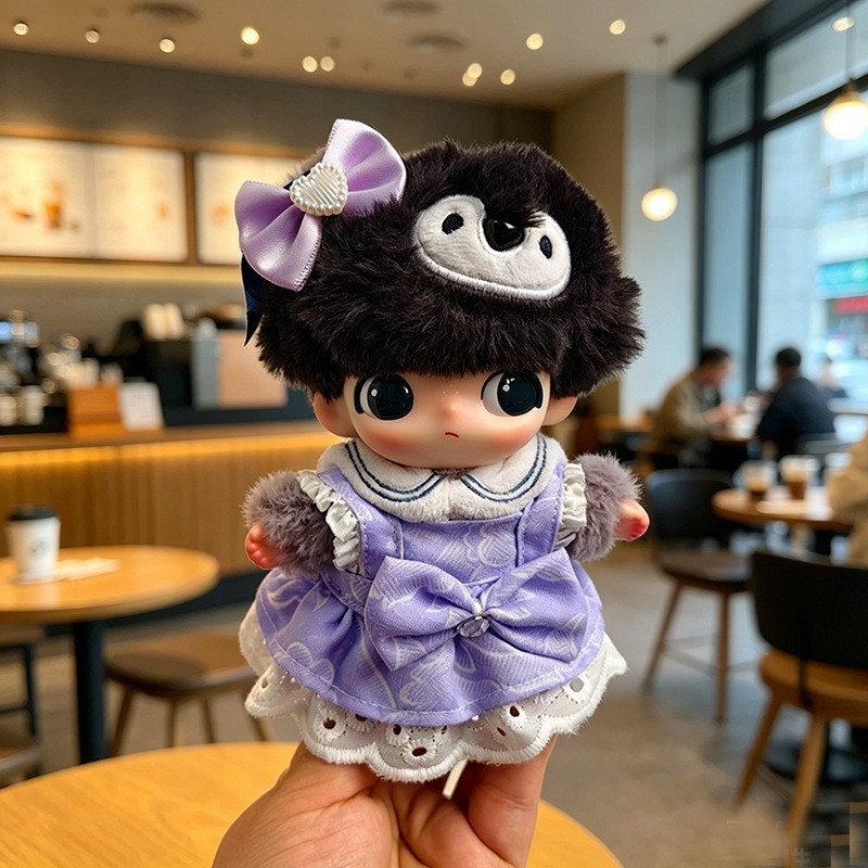 Robe à bretelles avec nœud papillon violet