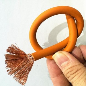 EVR <span class=keywords><strong>16mm2</strong></span> 35mm2 50mm2 70mm 2awg 4 Awgマリンバッテリーケーブルワイヤー35mm 1500v DcカーEvパワー電気ケーブルバッテリー用
