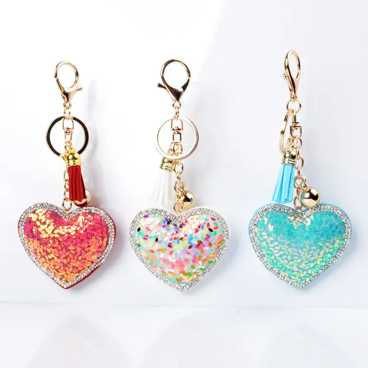 Borsa promozionale accessori per ciondoli per auto Bling Colored Love portachiavi a forma di cuore Shine Crystal paillettes Heart portachiavi con nappa