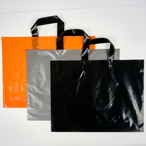カスタムショッピングバッグ生分解性ソフトループハンドルプラスチックバッグ服包装ソフトループハンドル付き - Product Image 1