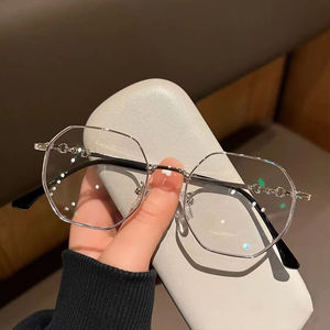 Kadınlar için Ultra hafif metal gözlük miyop mavi ışık gözlük poligon büyük çerçeve optik gözlük çerçevesi ile eşleştirilmiş olabilir