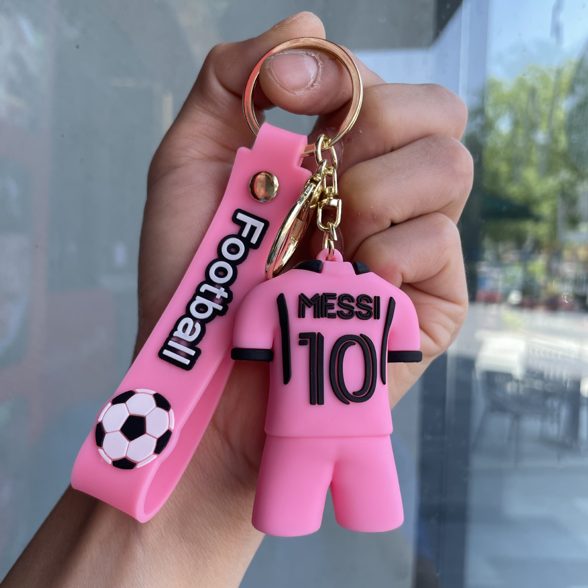Messi pink