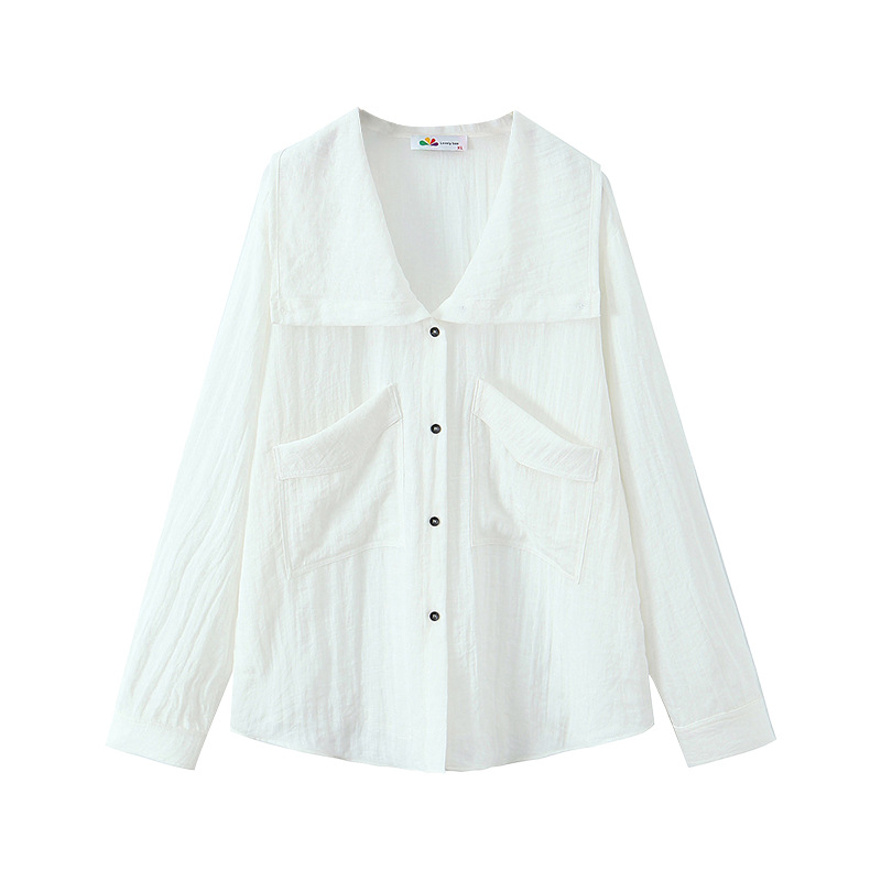 เสื้อเชิ้ตสีขาว