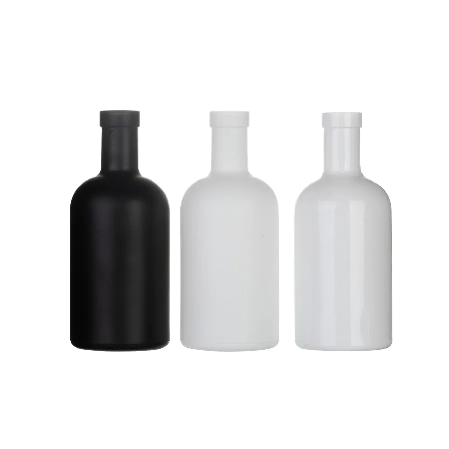 Factory Customized 100ml Spray Painted White and Black Glass Bottles a Bottle of Vodka Gin Flavours Small Alcohol Distiller Cork