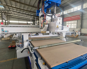 CNC-Maschine Holzfräsen automatisches Be- und Entladesystem für Küchenschrankherstellungsmaschine 2030 Möbel verschachteln Cnc-Fresenmaschine - Product Image 5