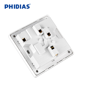 Norma britannica 86*86 presa a muro bianca multifunzione a doppia presa elettrica a 3 pin universale 6 pin 1 gruppo interruttore con LED - Product Image 3