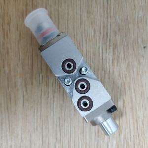 Nordson Surebead Gun Module Spray Glue Valve Solid Blue Modules 1052936 <strong>Input</strong> and <strong>Output</strong> (IO) Product - Product Image 3