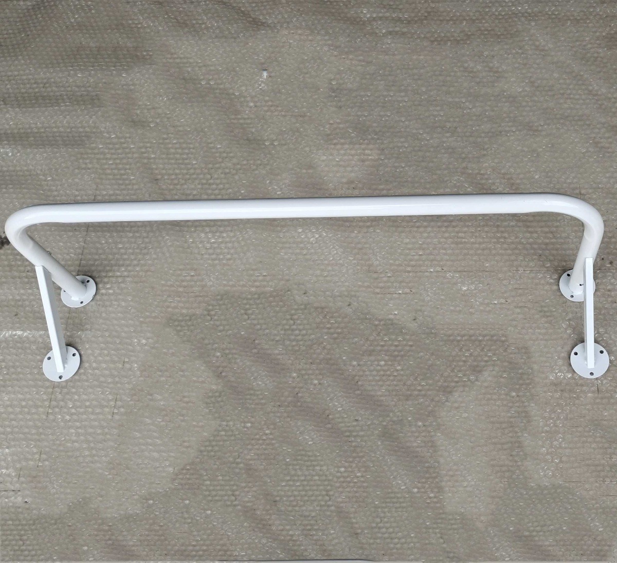 White bracket-06m x 25m