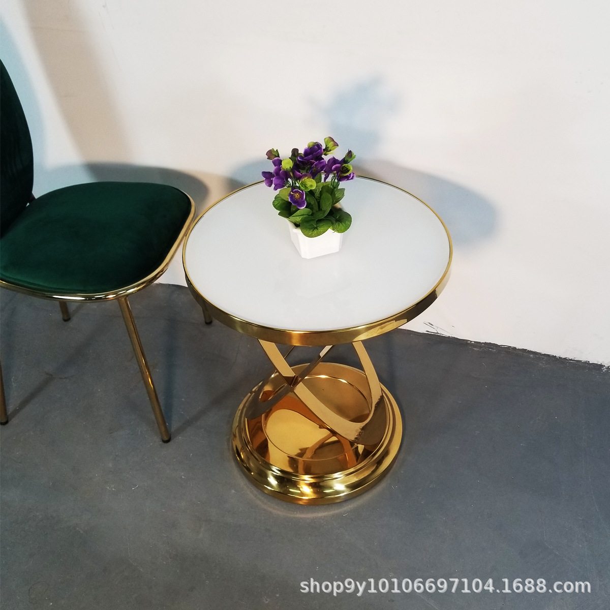 Table d'appoint en acier inoxydable 7