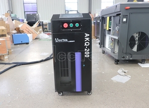 מכונת ניקוי לייזר עץ כוח קטן 100w 200w דופק לייזר ניקוי גלגלי גוף לרכב