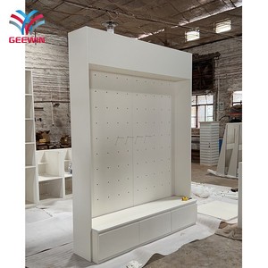 Estante de exhibición deslizante de metal para azulejos estante de exhibición de piso de madera con tablero de clavijas y ganchos