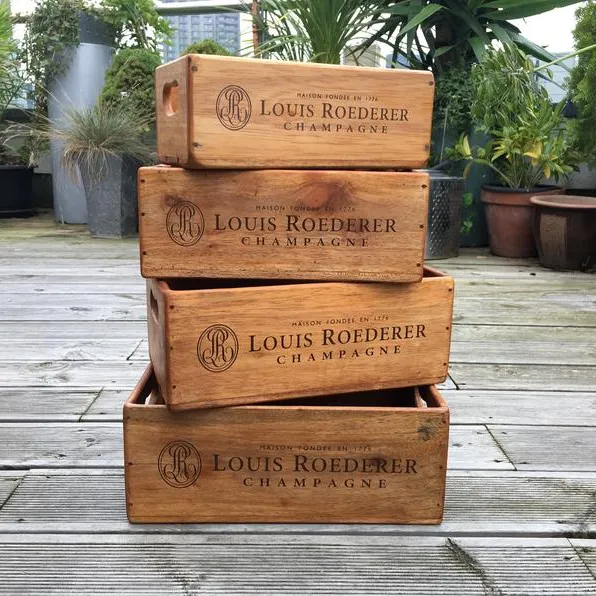 Louis Roederer Vintage, Kotak Penyimpanan Kayu Pedesaan Buatan Tangan