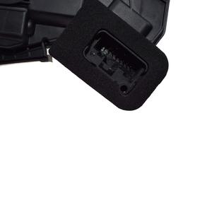 מנעול דלת מפעיל חזית שמאל oem 6r837015a עבור Vw גולף mk6 mk7 passat b7 polo skoda yeti