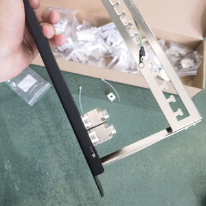 Panel de conexiones blindado de montaje en rack de 19 "Marco de distribución de red con 24 puertos para gestión de cables de red - Product Image 4