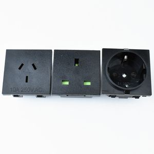 Enchufe eléctrico de toma de corriente universal multifunción con terminal de conexión de tornillo - Product Image 4