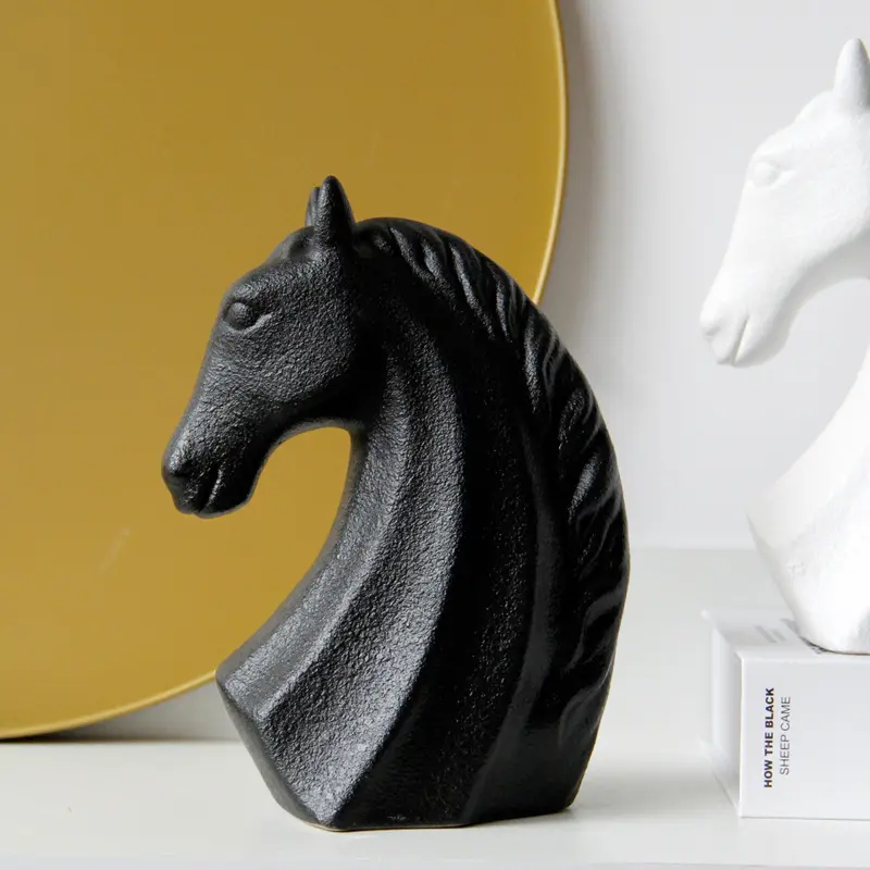 Estatua de busto de cabeza de caballo moderna en blanco y negro de cerámica, accesorio de decoración para el hogar, Idea de decoración de escritorio