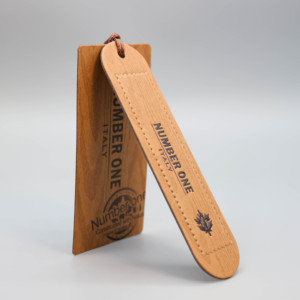 Buena venta de ropa de lujo personalizada plegable sobre etiquetas colgantes de cartón grueso bucles elásticos con cuerda o traje de baño - Product Image 6