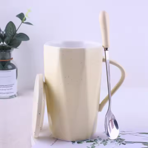 批发日用优质陶瓷咖啡杯陶瓷杯带勺子定制颜色茶咖啡果汁泡茶