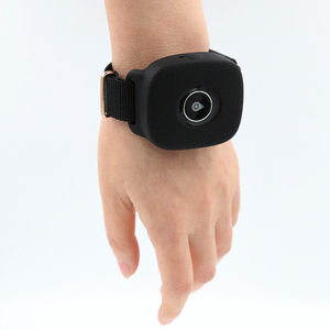 ドイツのペット高齢者防水装置用4GスマートGPSトラッカーホットセールsosボタンミニトラッカー - Product Image 4