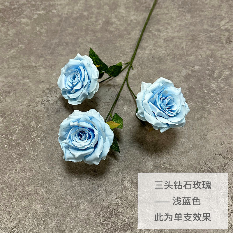 Three-headed diamond rose-light blue