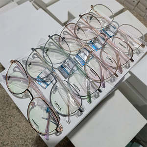 High Quality Stock Clearance Customer Brand <strong>Name</strong> Metal Eyeglasses Cheap Mixed Styles Spectacle Metal Optical Eyeglasses <strong>Frames</strong> - Product Image 4