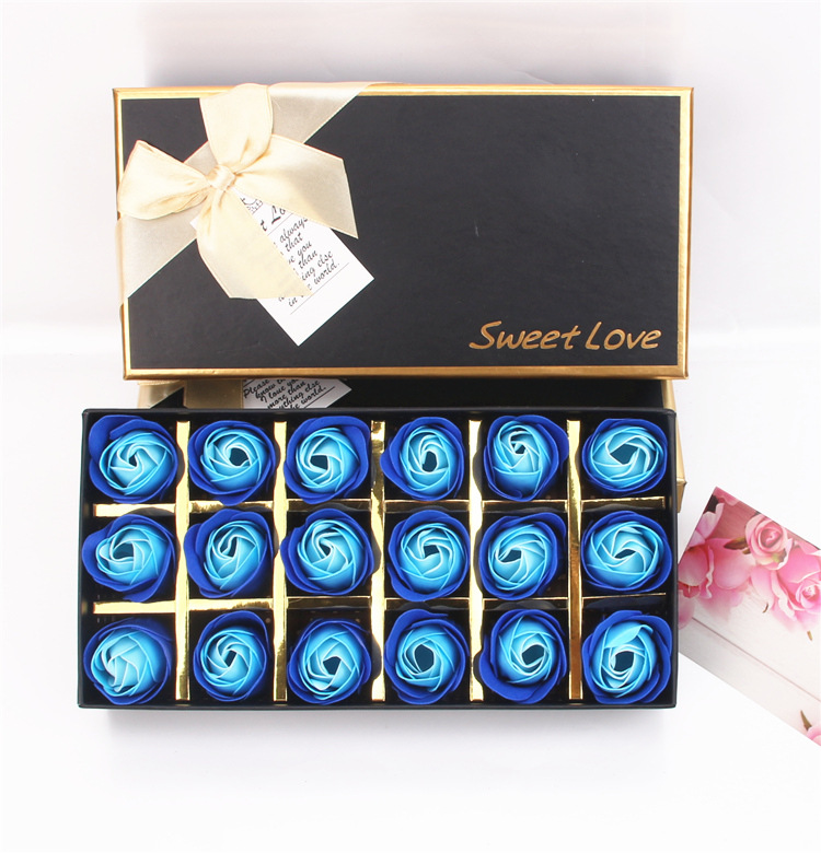 18 ensembles de couleur bleue
