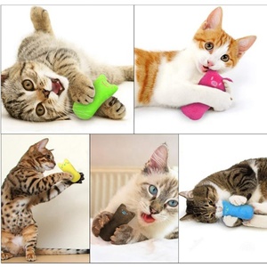 Paquete de 5 Juego de juguetes de hierba gatera para gatos, juguete de masticación de gato de felpa resistente a mordeduras con hierba gatera para limpieza de dientes - Product Image 4