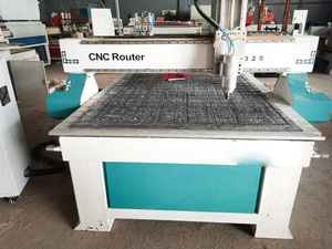 Usada de segunda mano 3 ejes neumático 3 cabezas ATC husillo Cnc enrutador 1325 importación Servomotor - Product Image 3