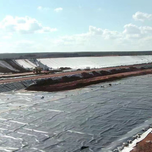 Geomembrane HDPE 0.5มม. คุณภาพสูงสำหรับอุโมงค์และบ่อน้ำกลางแจ้งดีไซน์อุตสาหกรรมสไตล์ซับในกันน้ำจากโรงงาน - Product Image 5