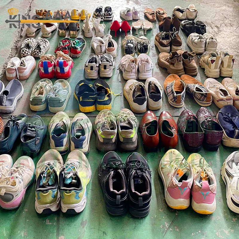 Cổ phiếu bán buôn sepatu bekas zapatos usados khác được sử dụng hỗn hợp giày mang nhãn hiệu thứ hai tay chạy người đàn ông Giày kiện ban đầu được sử dụng USA