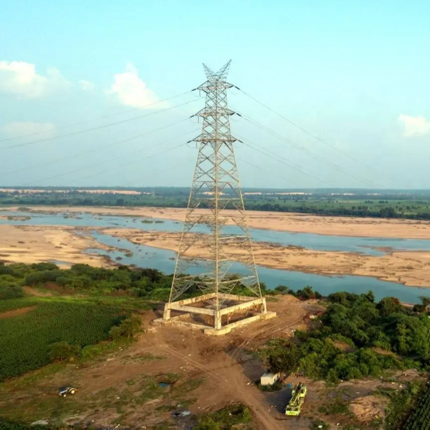 De línea de transmisión de energía de acero de ángulo de Torre 110kv 132kv 230kv 380kv 400kv 550kv eléctrica equipos suministro proveedores