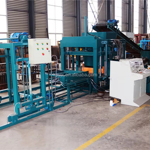 La máquina de fabricación de ladrillos completamente automática 4-18 es fácil de operar y produce diferentes tipos de bloques en alta demanda - Product Image 1