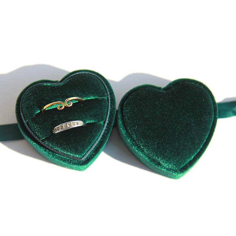 Anneaux doubles en forme de coeur