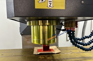 Fábrica de China, completamente automático, 3 ejes, 4 ejes, 5 ejes, pórtico horizontal Vertical, Centro de máquina de mecanizado CNC con mesa de rotación - Product Image 3