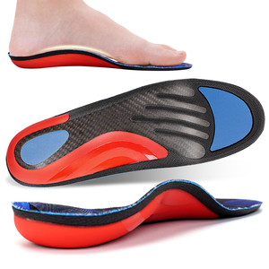 Koolstofvezel Inlegzolen Badminton Steunboog Springt Hoger Voetbal Foot Bescherming Schok Absorptie Orthope Inlegzolen - Product Image 1