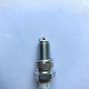 NGKキャンドルホンダ自動車部品アクセサリーCBR OEM 9806957723 5129 DPR7EA-9