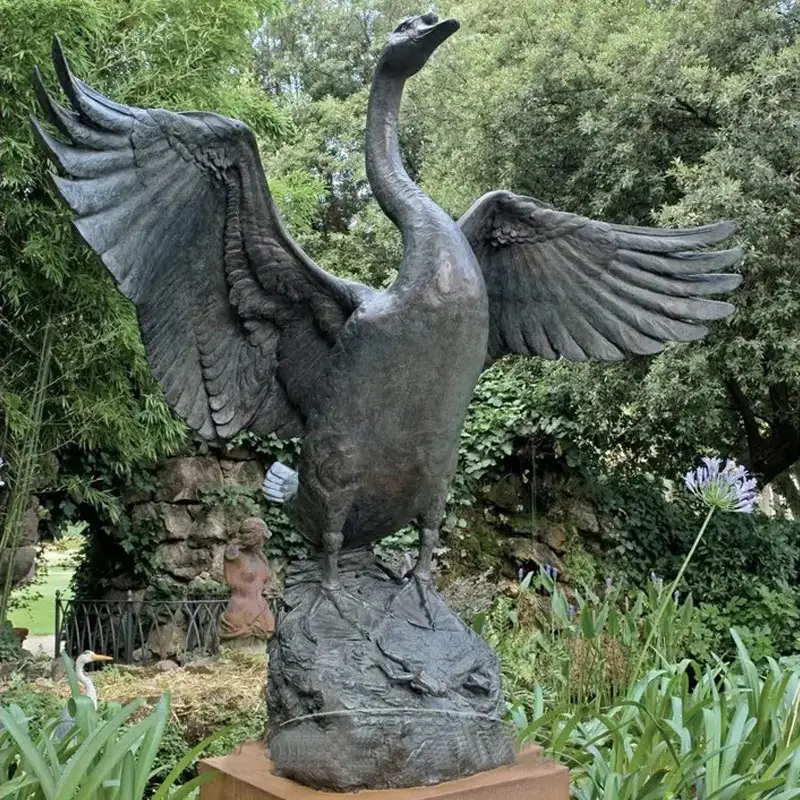 Outdoor Modern Garden Metal Art Swan sculture Statue di oche in bronzo statua animale in bronzo fuso a grandezza naturale