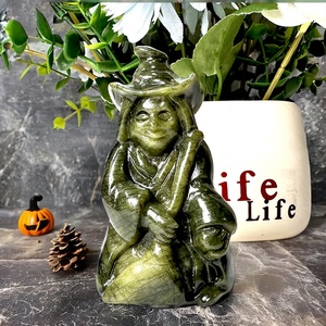งานฝีมือหยกหยกสีเขียวธรรมชาติสำหรับตกแต่งแม่มดฮาโลวีน - Product Image 1