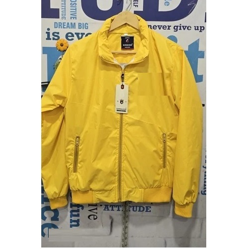 Jaune