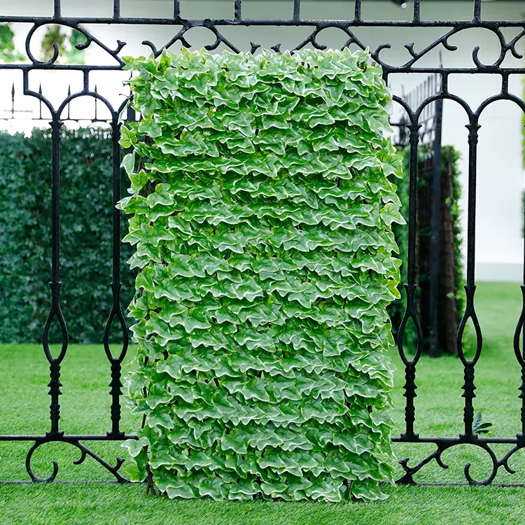 Nieuwe Generatie Hoge Kwaliteit Uv Proof Tuin Ornamenten Plastic Kunstmatige Bladeren Groene Gras Hek Muur Voor Home Decoratie