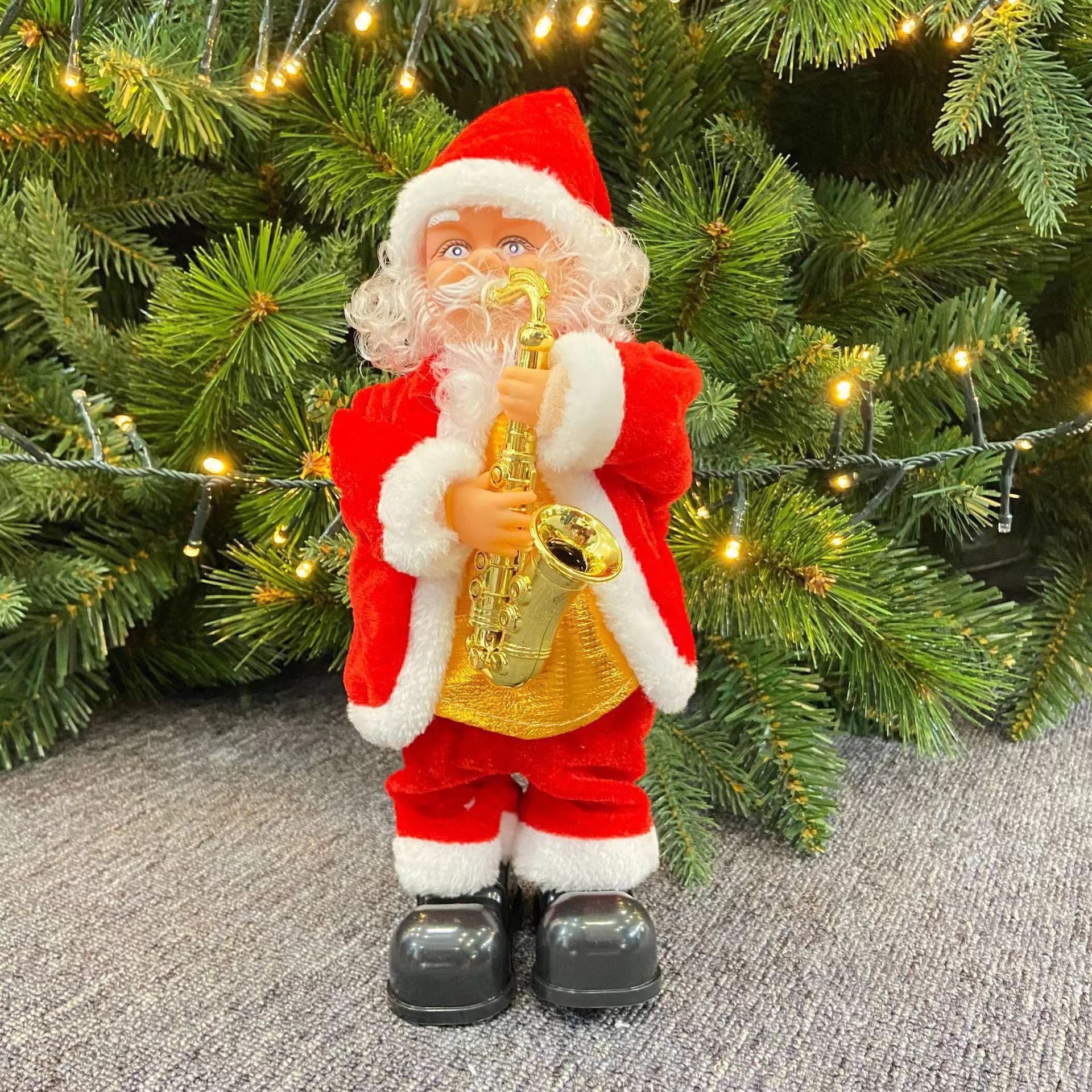 Père Noël rouge jouant du saxophone