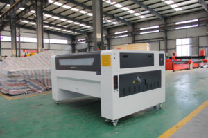 Ahşap kağıt MDF ve kontrplak için 1390 ile CCD kamera CO2 lazer gravür kesici DXF formatını destekler - Product Image 4