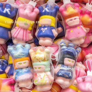 Bubble Mart Molly SquishyソフトPUデザインハンドヘルド装飾遅いリバウンドストレス解消おもちゃと子供用ギフト置物 - Product Image 1
