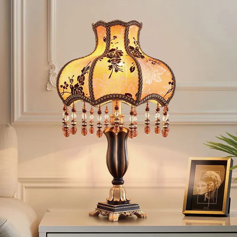Handmade Polyresin candeeiro de mesa quarto lâmpada de cabeceira lâmpada de mesa para casa sala de estar quarto novo estilo Chinês