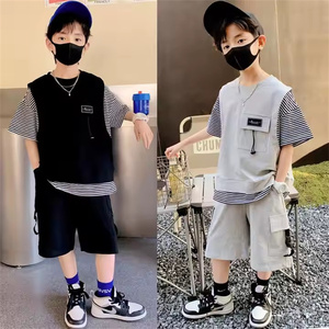 Ms-566 2024夏の幼児の男の子の服セット121310〜15年ストライプTシャツショーツ10代の男の子のための2ピースの服