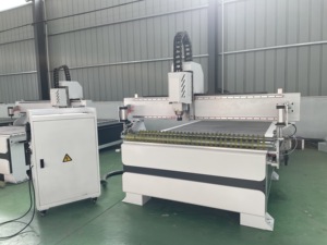 เครื่องตัดไม้แบบ3แกนสำหรับอุตสาหกรรมเฟอร์นิเจอร์งานไม้เครื่อง CNC แบบหัวเดียวปรับแต่ง1325ได้ - Product Image 2