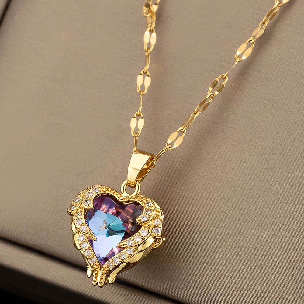 Heart of the ocean-gold-purple light