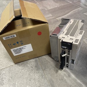 SGDV-3R5D01A002000 nuovo Servo Driver per PLC PAC e controller dedicato servomotore YASKAWA - Product Image 1